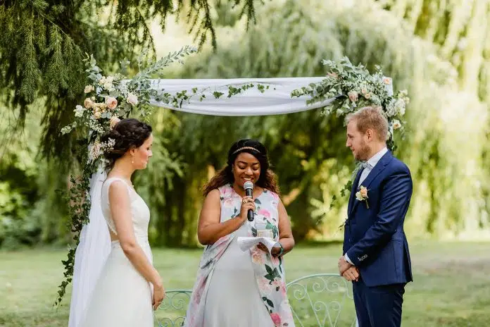 être un bon maître de cérémonie pour un mariage